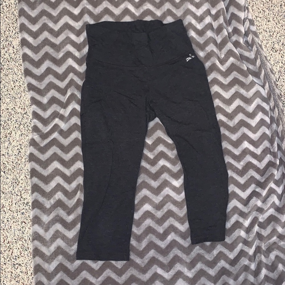 Capri Leggings